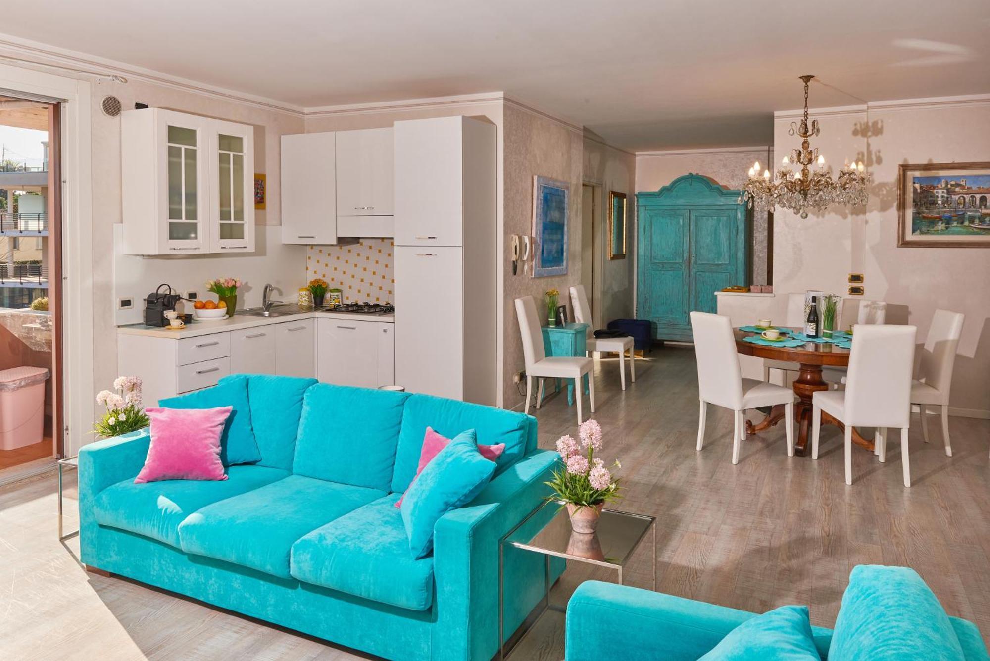 Garda Blue Lake Home Luxury Appartment デセンツァーノ・デル・ガルダ エクステリア 写真