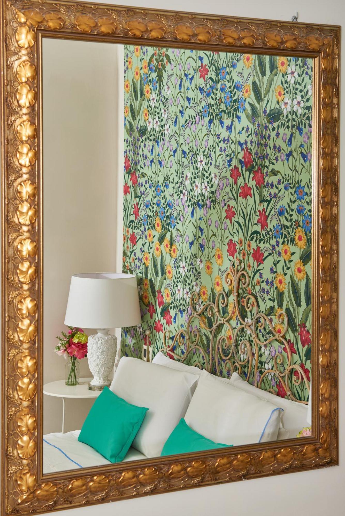 Garda Blue Lake Home Luxury Appartment デセンツァーノ・デル・ガルダ エクステリア 写真